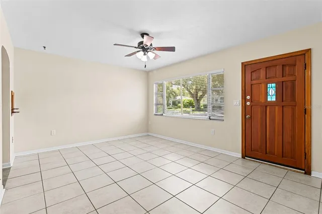 $2,400 | 512 Richmond Street, Dunedin, FL 34698