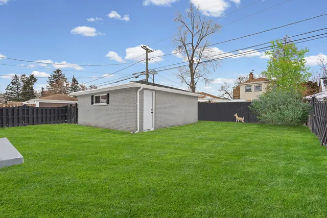 $615,000 | 6100 North Overhill Avenue, Chicago, IL 60631