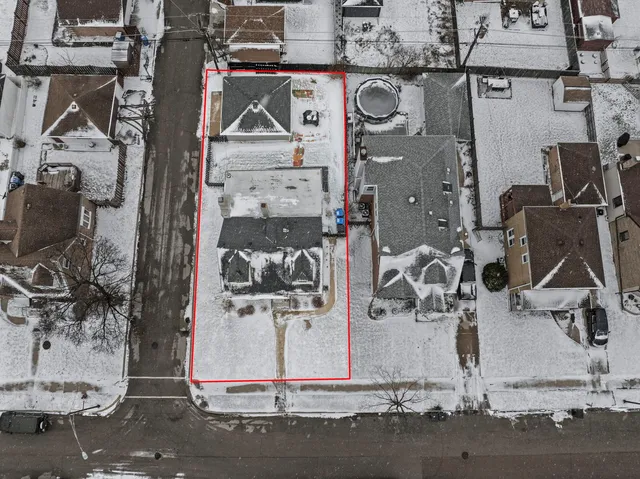 $615,000 | 6100 North Overhill Avenue, Chicago, IL 60631