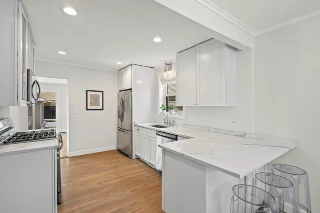 $615,000 | 6100 North Overhill Avenue, Chicago, IL 60631