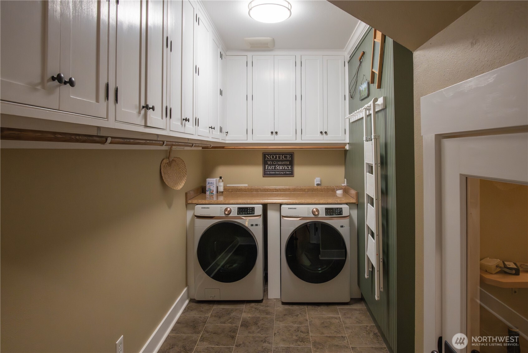 953 Henry Boyd Road Port Angeles, WA 98362 - Photo 18 of 40