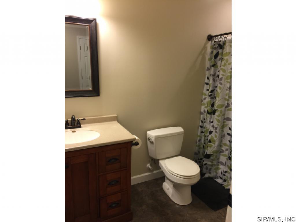 1424 Bridgehampton Road Troy, IL 62294 - Photo 23 of 36 Gallery Image 23