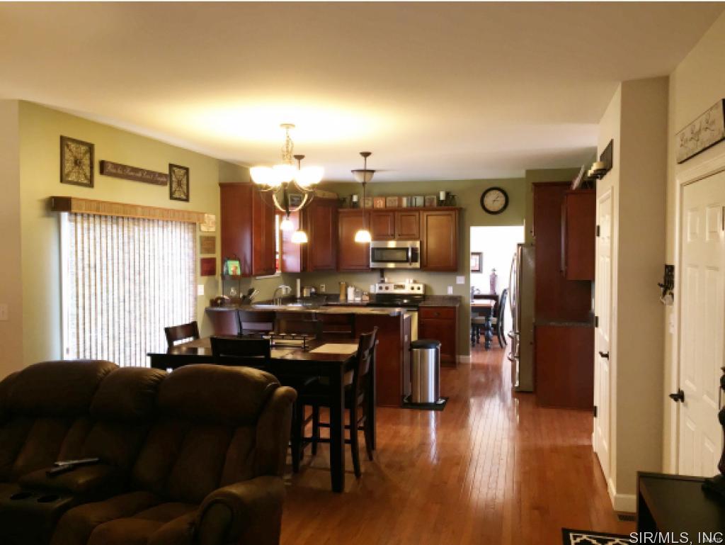 1424 Bridgehampton Road Troy, IL 62294 - Photo 5 of 36 Gallery Image 5
