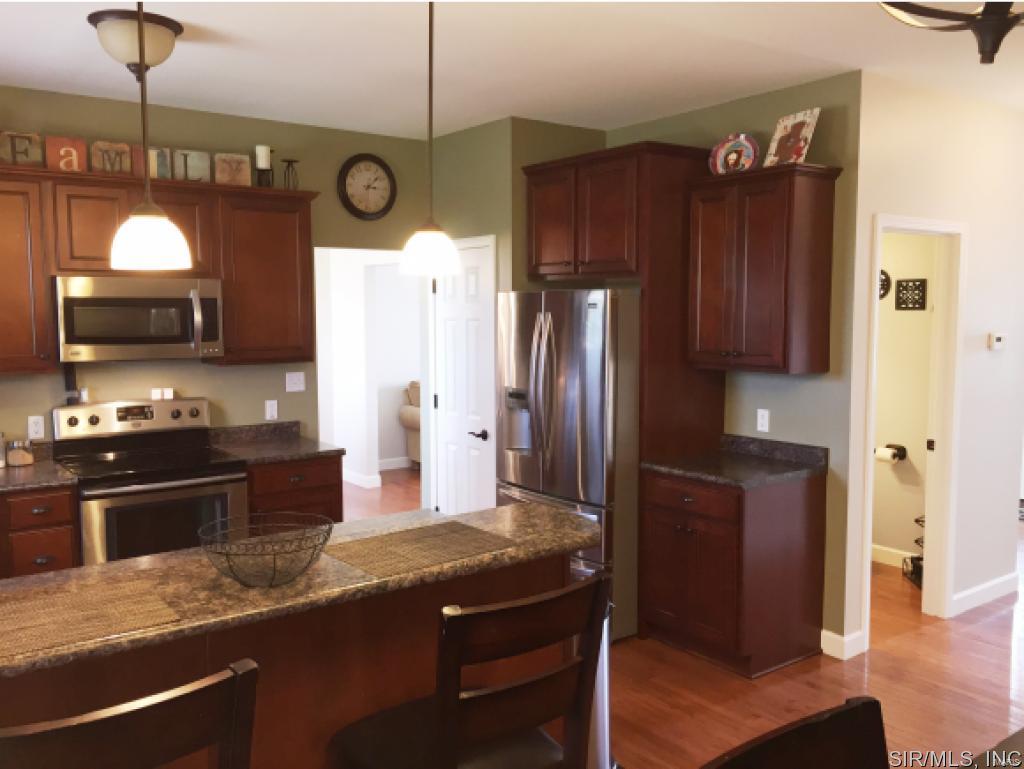1424 Bridgehampton Road Troy, IL 62294 - Photo 7 of 36 Gallery Image 7