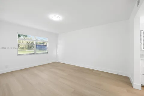 $285,000 | 12500 Southwest 6th Street, Unit 307N, Pembroke Pines, FL 33027