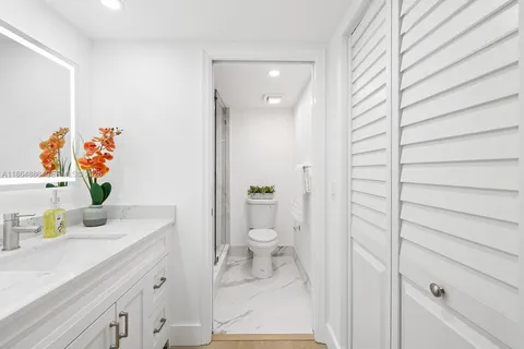 $274,900 | 12500 Southwest 6th Street, Unit 307N, Pembroke Pines, FL 33027