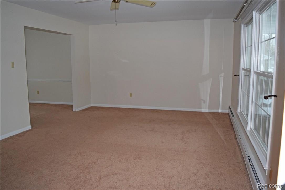 29998 Barwell Road Farmington, MI 48334 - Photo 6 of 22 Living Room 1.jpg