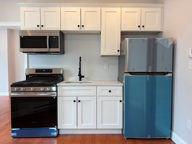 $3,500 | 1909 Columbus Avenue, Unit 2, Boston, MA 02119