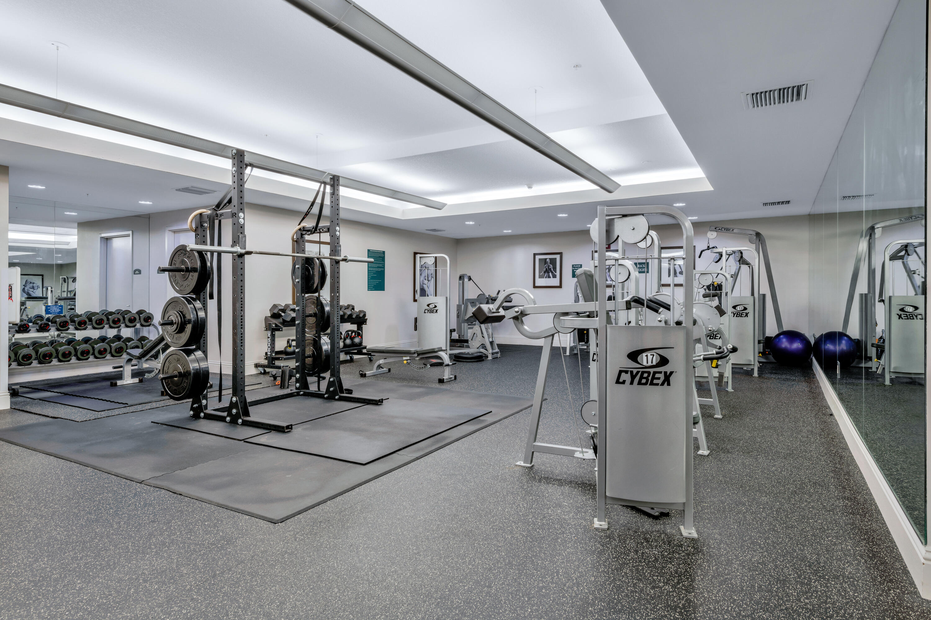 610 Clematis Street, Unit 700702 West Palm Beach, FL 33401 - Photo 28 of 53 610 Clematis St Unit 702 West-print-006-