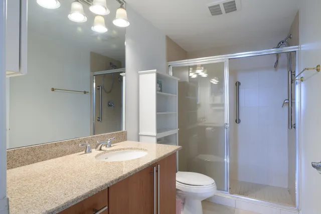 $670,000 | 610 Clematis Street, Unit 700702, West Palm Beach, FL 33401