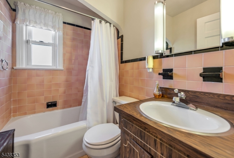 65 Harding Avenue Totowa, NJ 07512 - Photo 17 of 36