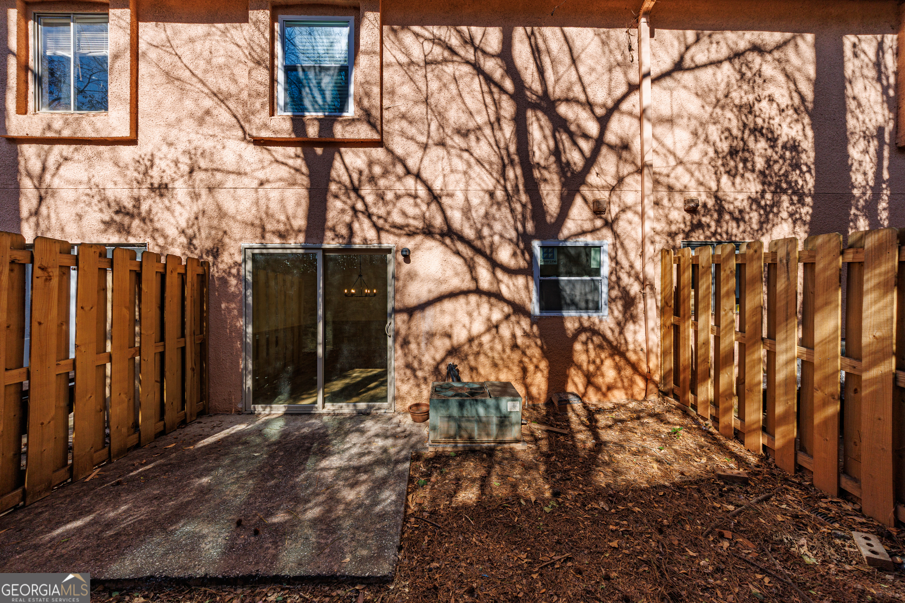 2386 Lawrenceville Highway Decatur, GA 30033 - Photo 39 of 55 a backyard of a house with large trees