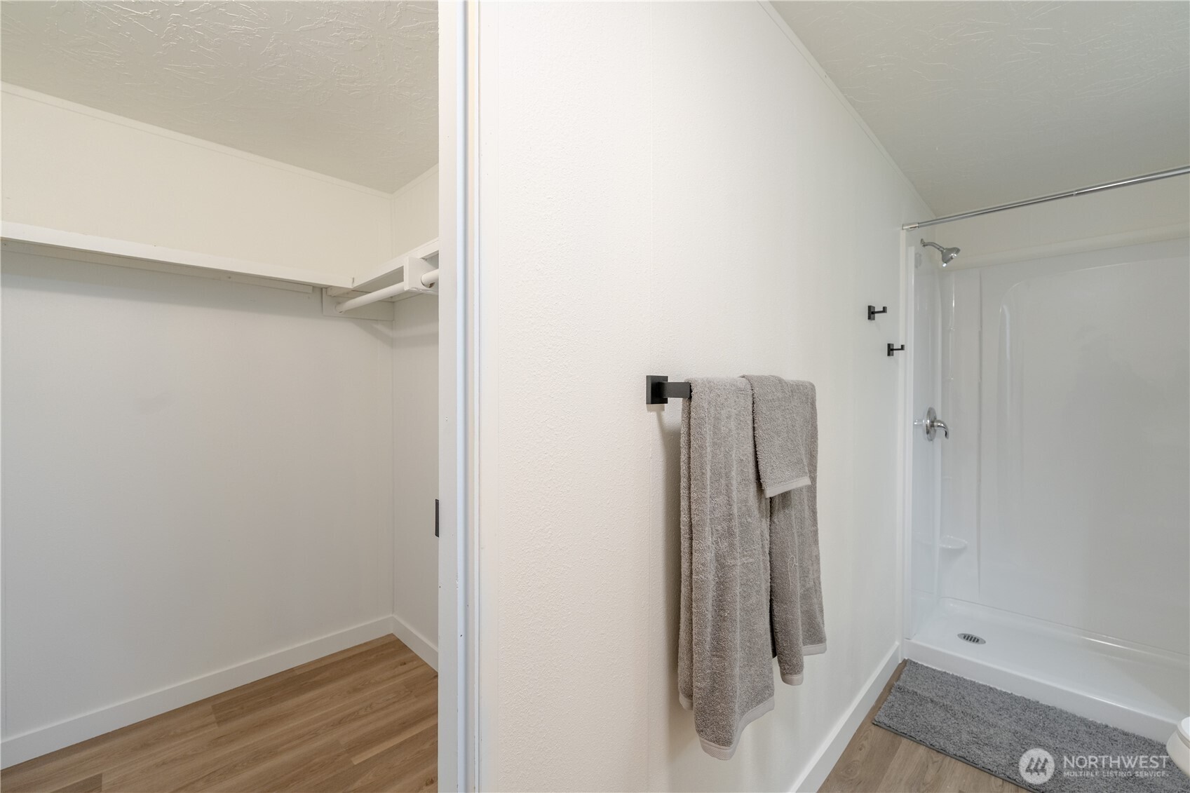 7701 Hardeson Road, Unit 52C Everett, WA 98203 - Photo 16 of 35