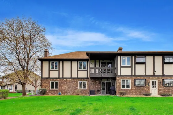 $2,100 | 639 Big Timber Drive, Unit D, Joliet, IL 60431