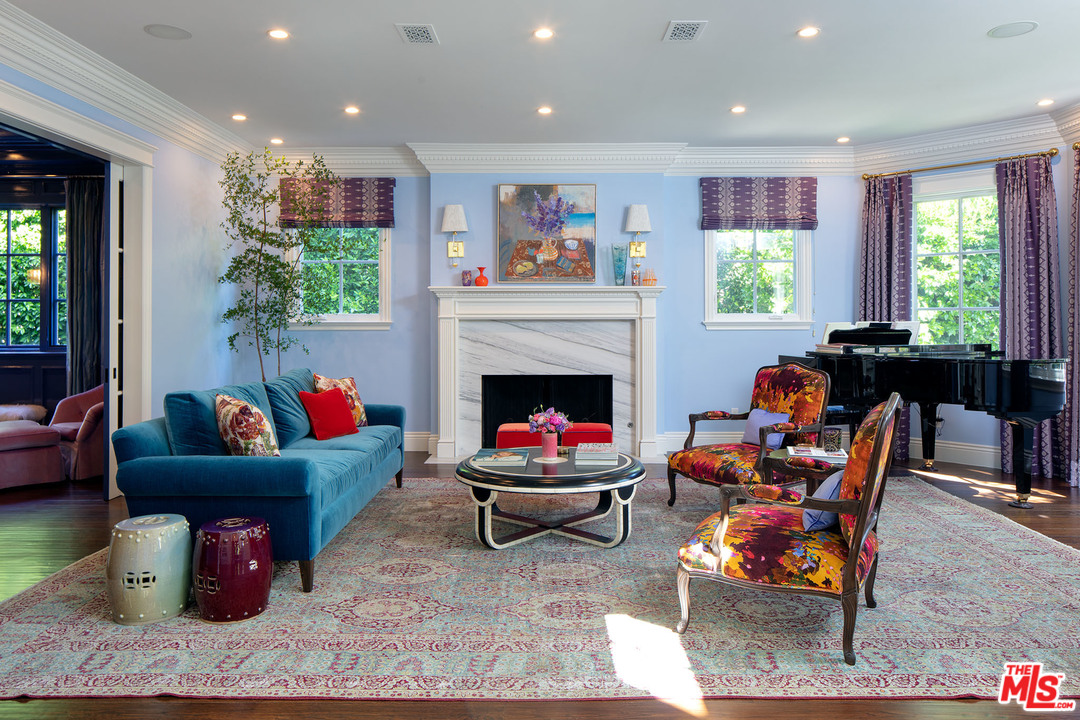 466 Homewood Road Los Angeles, CA 90049 - Photo 11 of 23