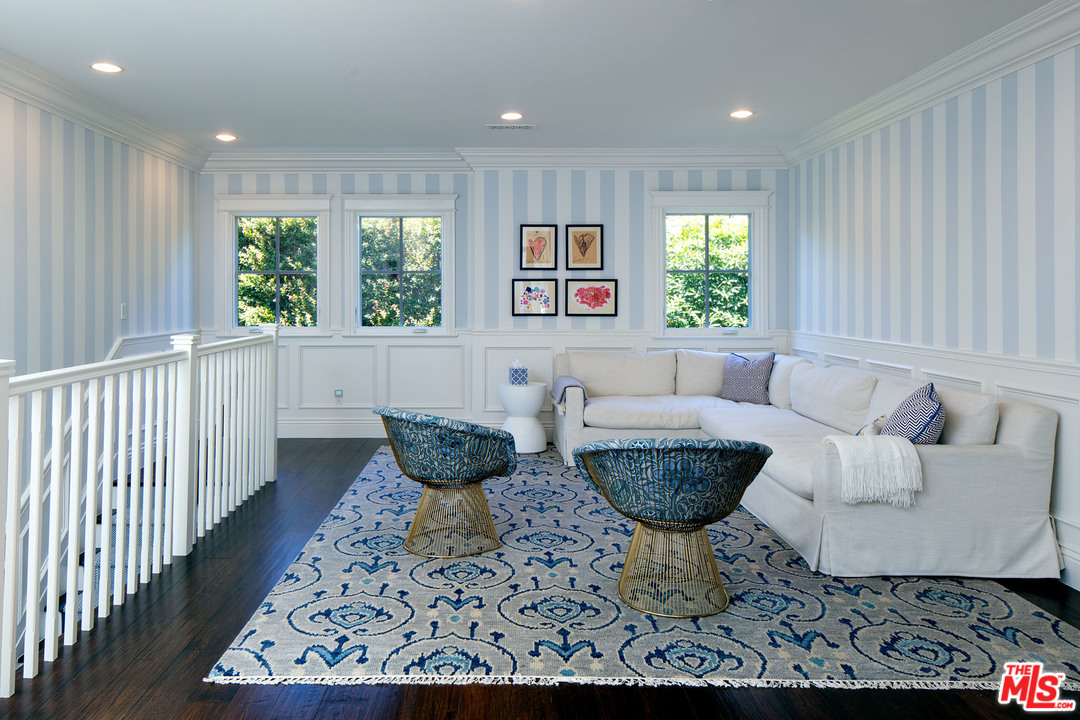 466 Homewood Road Los Angeles, CA 90049 - Photo 13 of 23