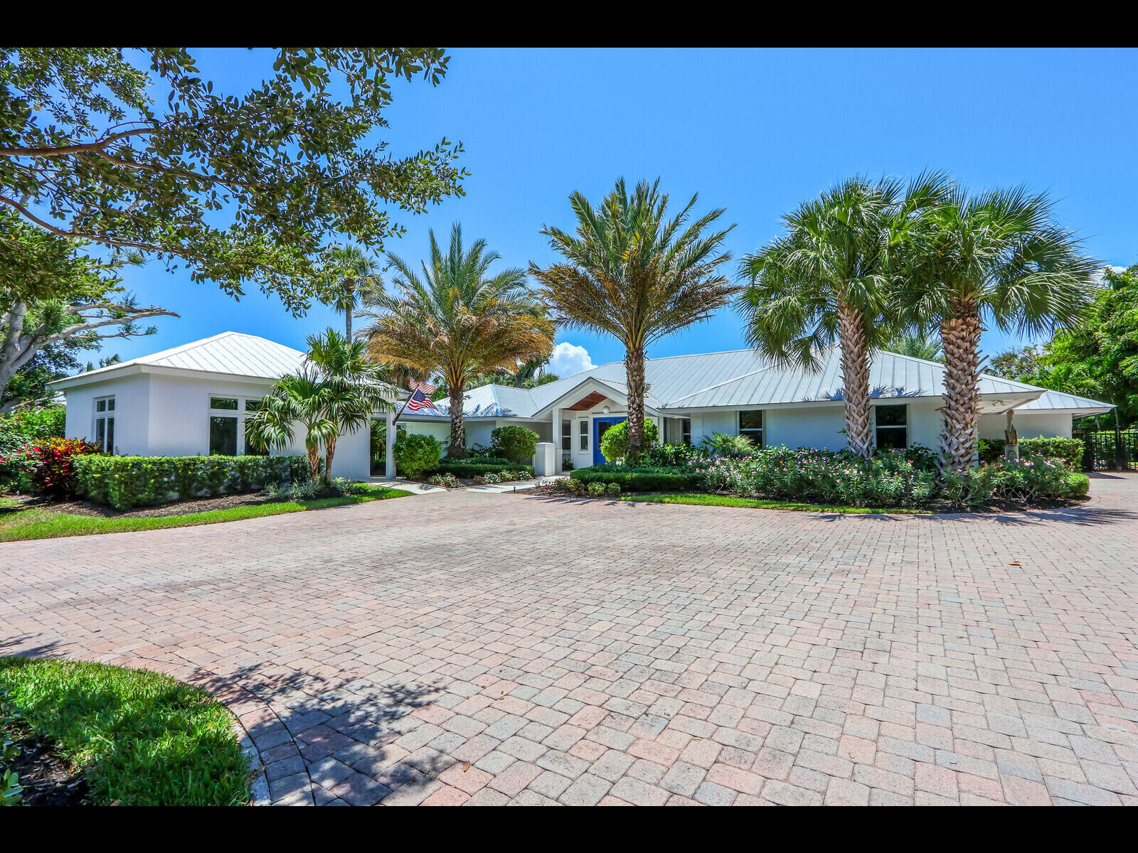 11 North River Road Sewall's Point, FL 34996 - Photo 3 of 44 04_Image_4_mls