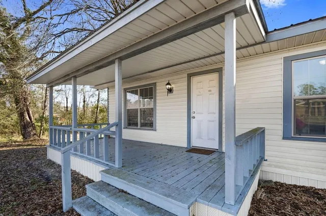 $130,000 | 472 East Main Street, Zavalla, TX 75980