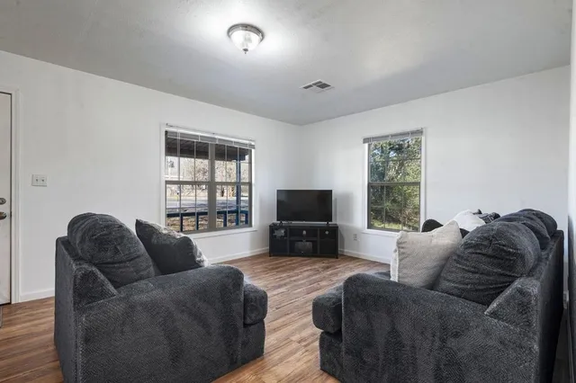 $130,000 | 472 East Main Street, Zavalla, TX 75980