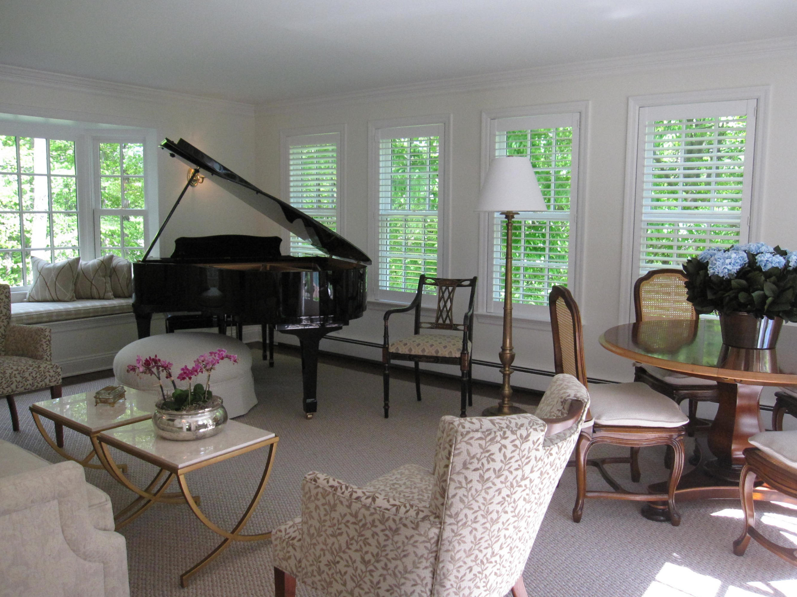 207 Jonathan Road New Canaan, CT 06840 - Photo 6 of 30 a living room with furniture and wooden floor