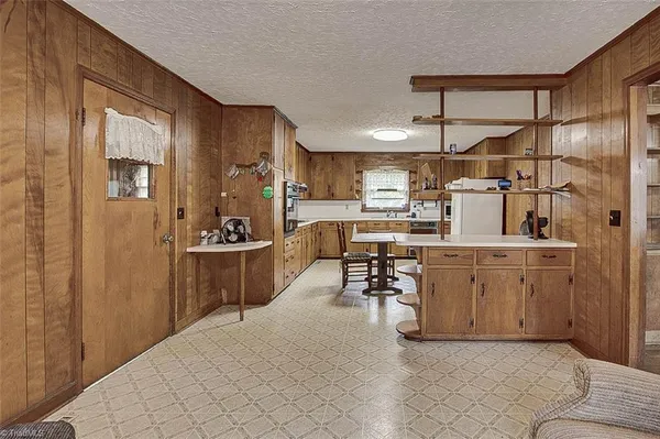 $1,151,990 | 4142 Sadie Road, Seagrove, NC 27341