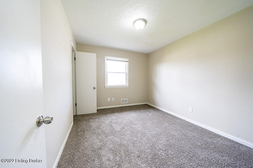 4810 Valla Road Louisville, KY 40213 - Photo 10 of 17 23