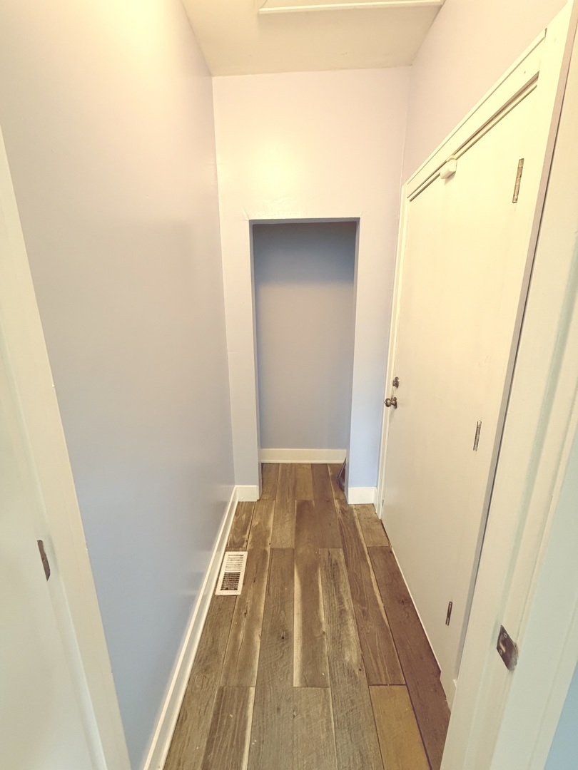 6508 South Carpenter Street, Unit 3 Chicago, IL 60621 - Photo 4 of 9