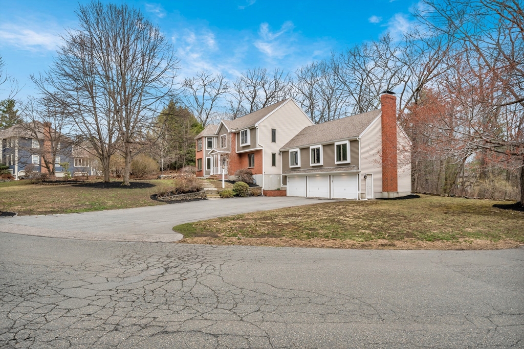 315 Candlestick Road North Andover, MA 01845 - Photo 3 of 42