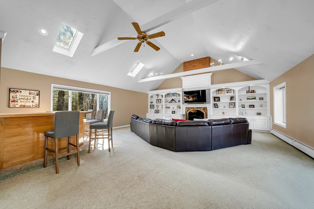 315 Candlestick Road North Andover, MA 01845 - Photo 5 of 42