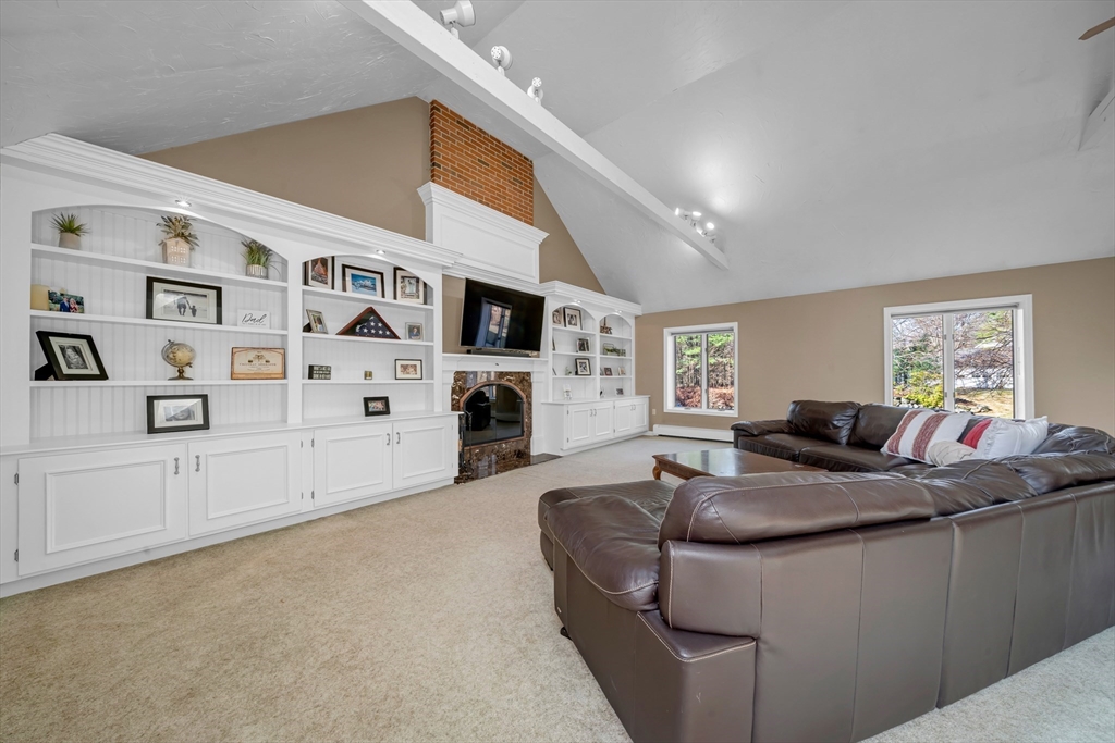 315 Candlestick Road North Andover, MA 01845 - Photo 6 of 42