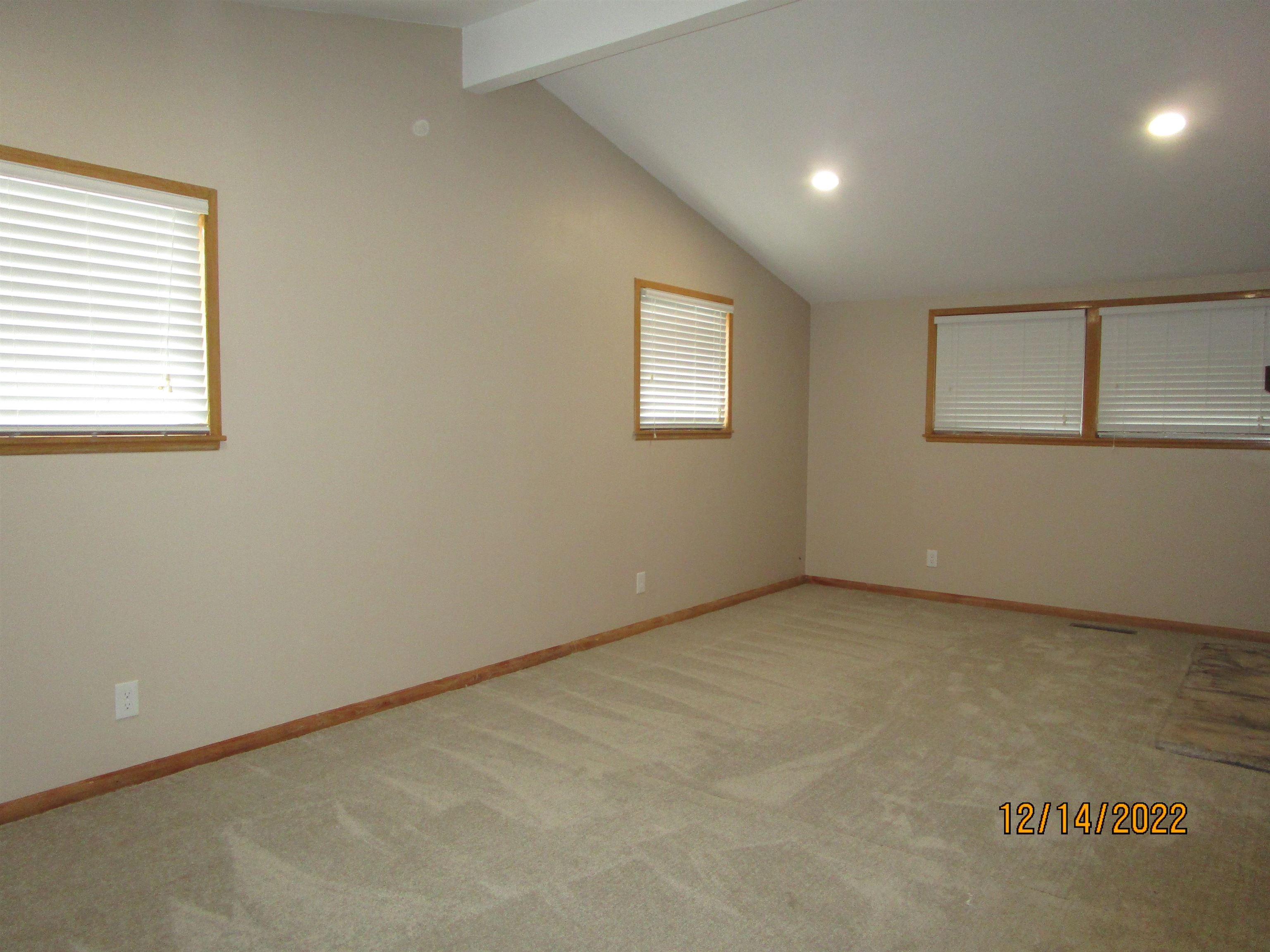 1318 South Maize Road Wichita, KS 67209 - Photo 12 of 20