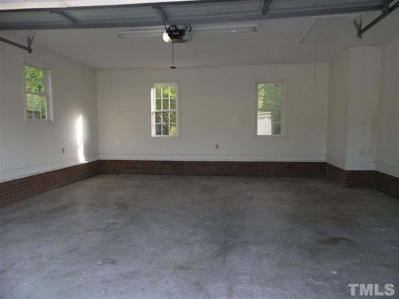 550 Jones Road Newton Grove, NC 28366 - Photo 12 of 22 Gallery Image 12