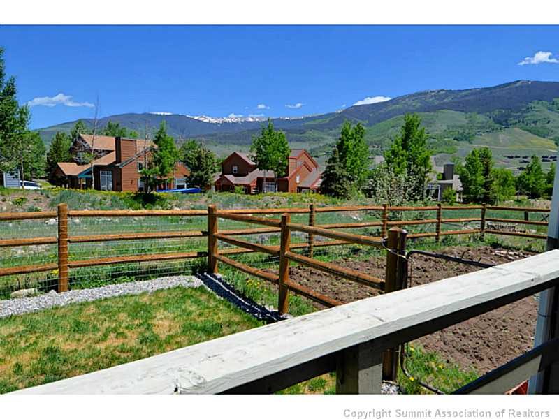 226 East Rabbit Court Silverthorne, CO 80498 - Photo 5 of 6 Exterior Front.