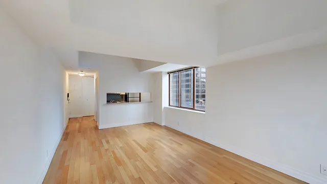 $3,954 | 260 West 52nd Street, Unit 15C | Theater District