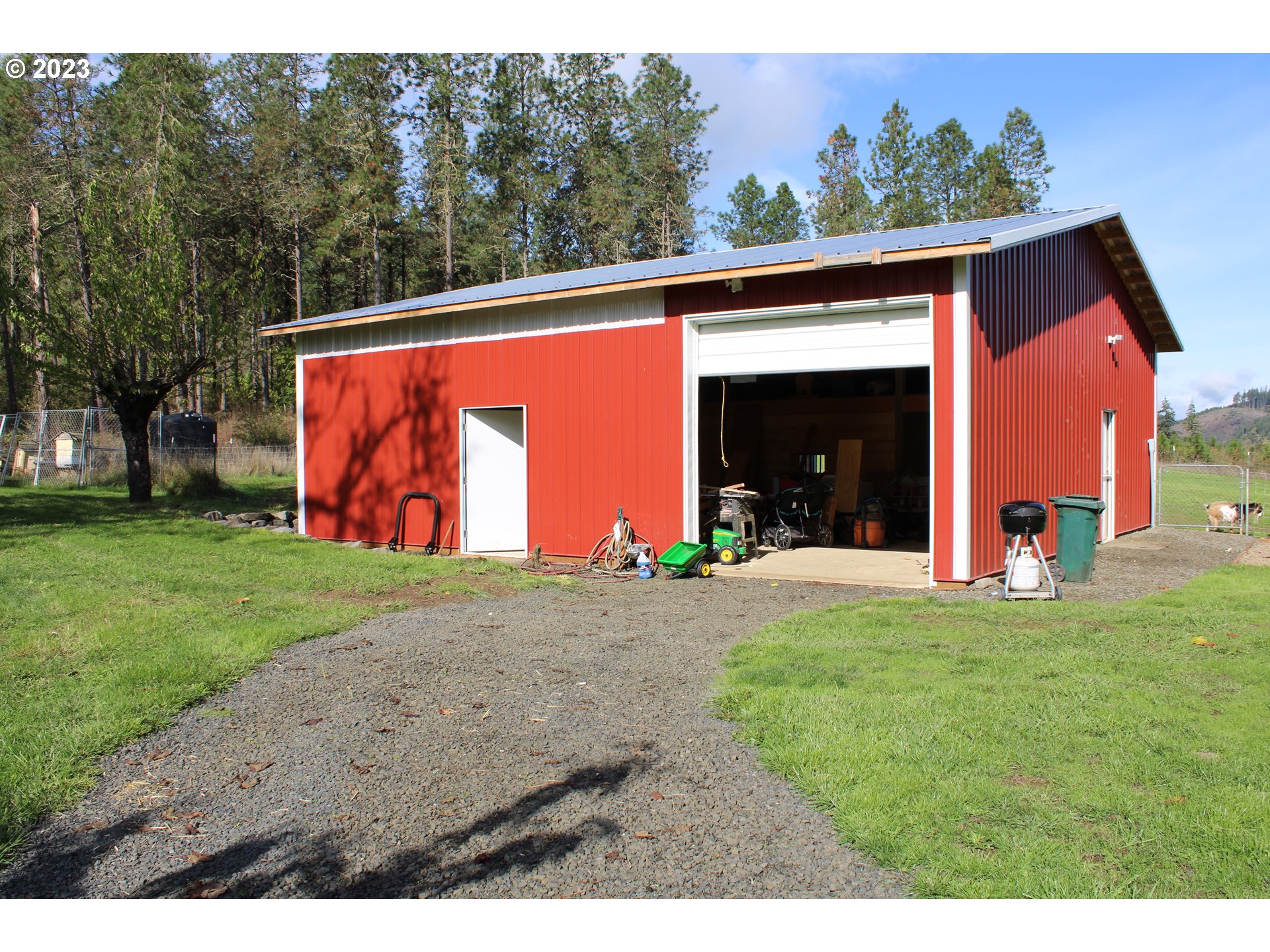 3392 Eagle Valley Road Yoncalla, OR 97499 - Photo 26 of 48 a view of outdoor space and yard