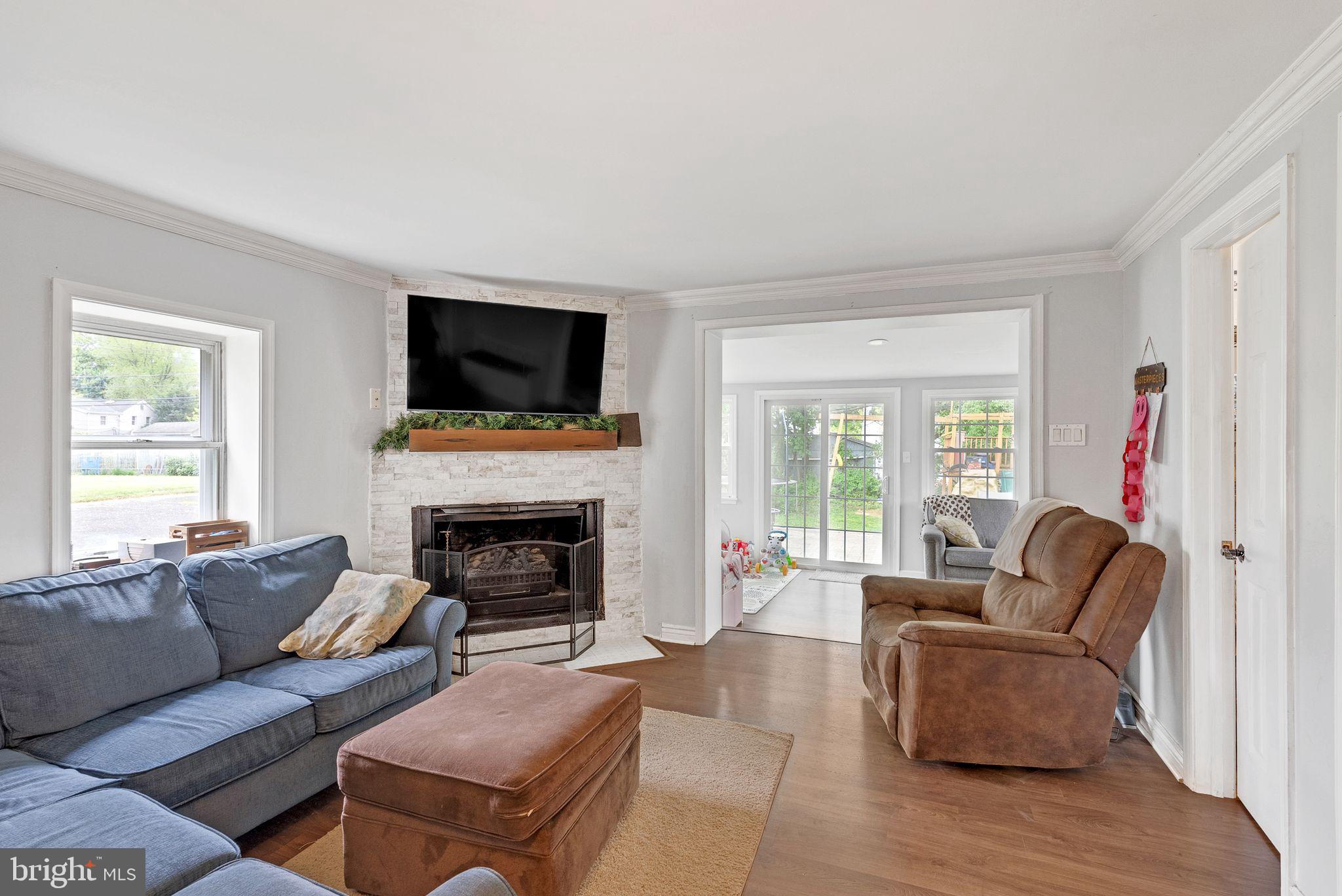 208 Redford Road Oreland, PA 19075 - Photo 9 of 25 Gallery Image 9