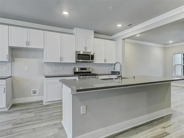 $395,000 | 3345 Wynwood Drive, Plano, TX 75074