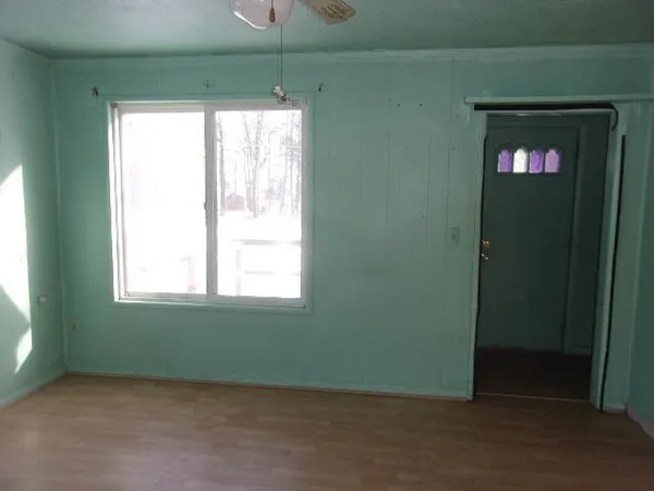 $59,900 | N1051 Highway 35, Menominee, MI 49858