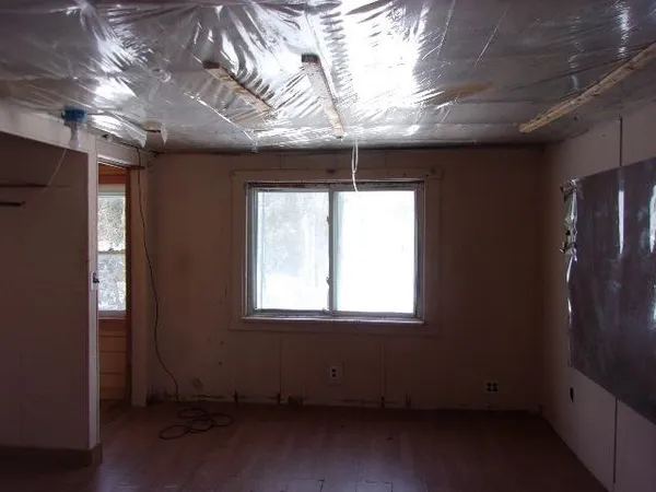 $59,900 | N1051 Highway 35, Menominee, MI 49858