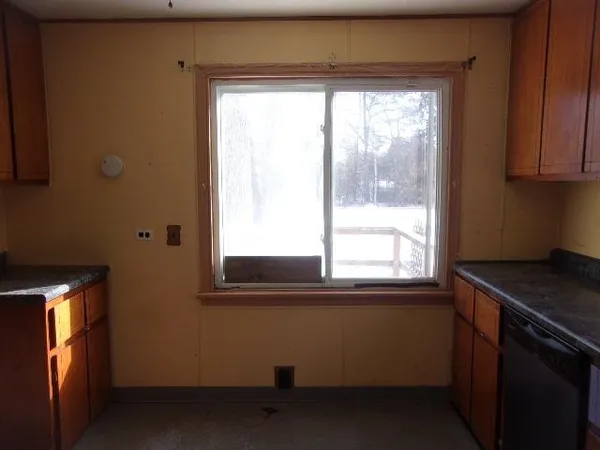 $59,900 | N1051 Highway 35, Menominee, MI 49858