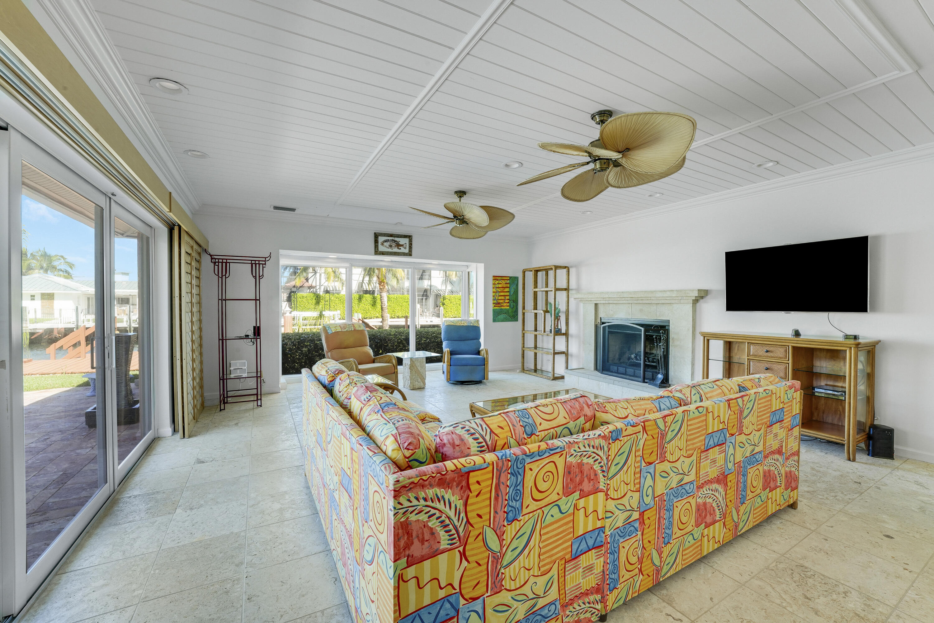 1080 Fairview Lane Singer Island, FL 33404 - Photo 23 of 51 Living area