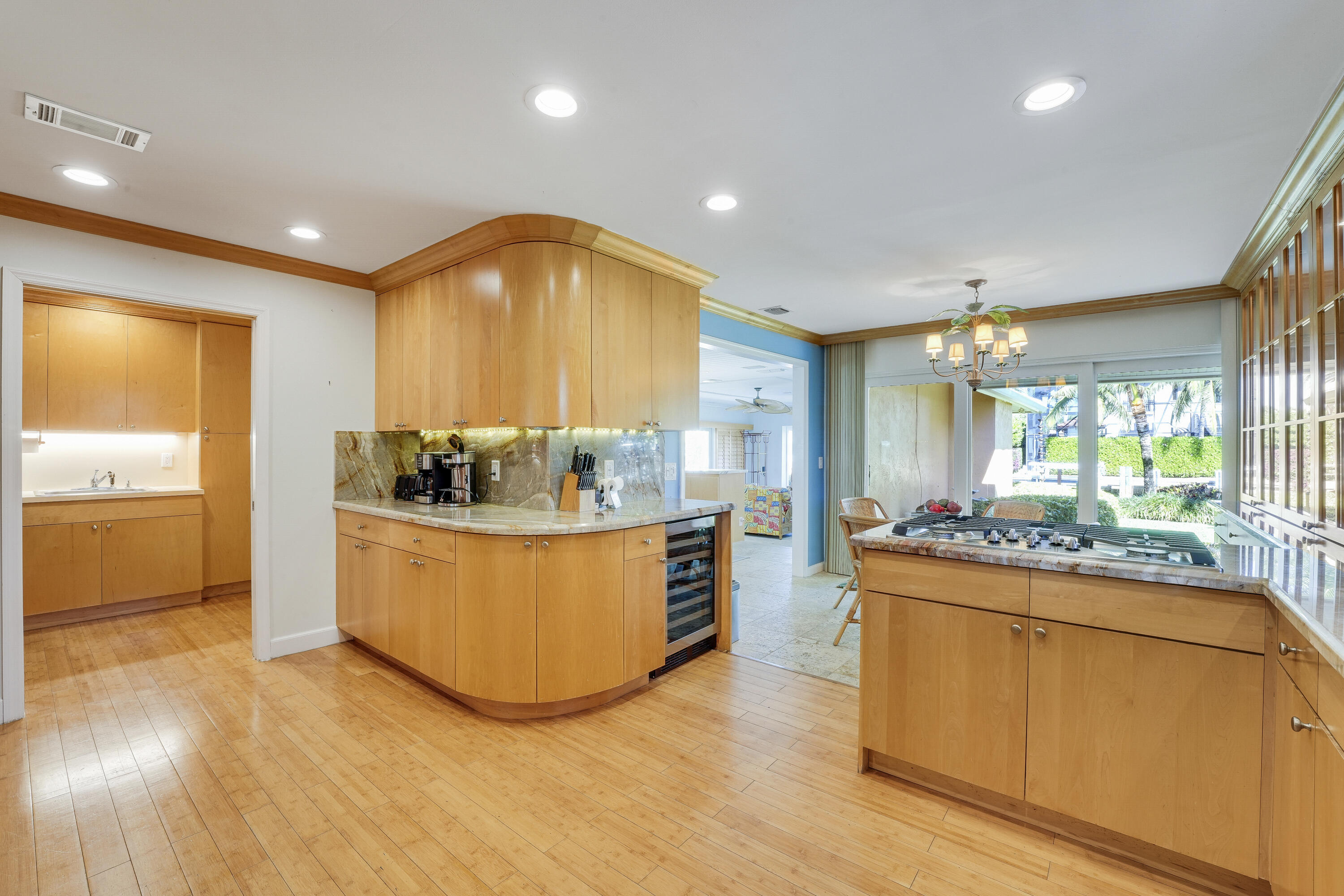 1080 Fairview Lane Singer Island, FL 33404 - Photo 28 of 51 Kitchen