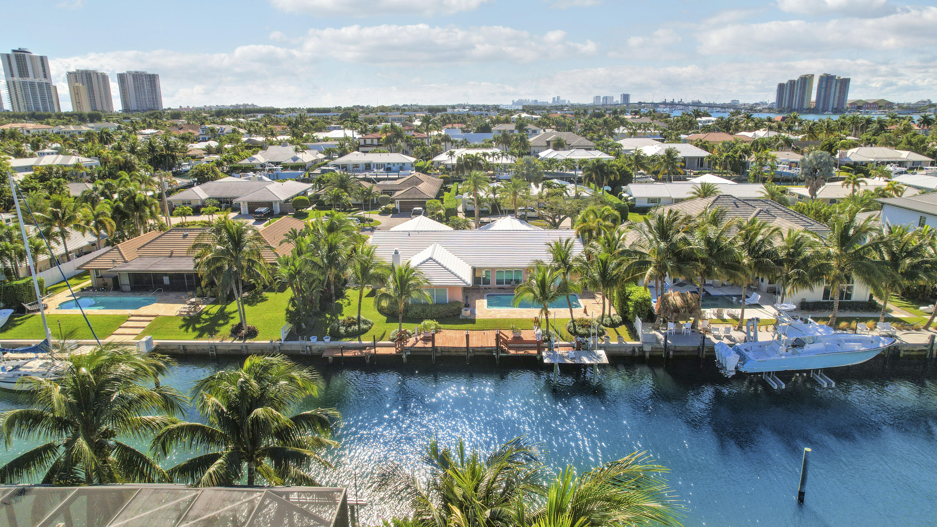 1080 Fairview Lane Singer Island, FL 33404 - Photo 4 of 51 aerial