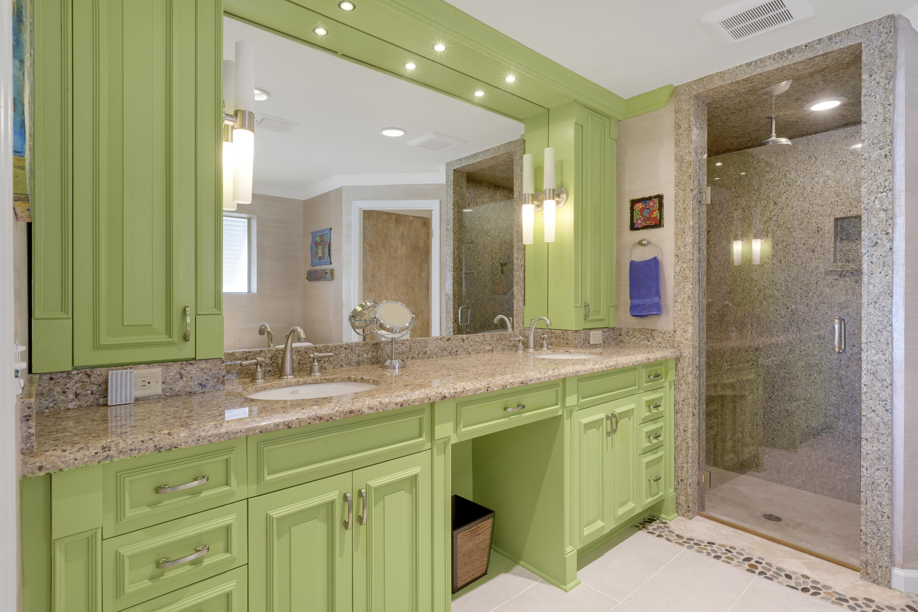 1080 Fairview Lane Singer Island, FL 33404 - Photo 47 of 51 Primary bathroom