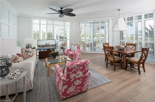 $10,000 | 4255 Gulf Shore Boulevard North, Unit 207, Naples, FL 34103