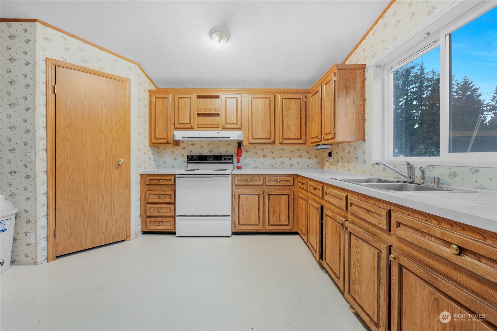 16222 Jordan Road Arlington, WA 98223 - Photo 5 of 30 Gallery Image 5