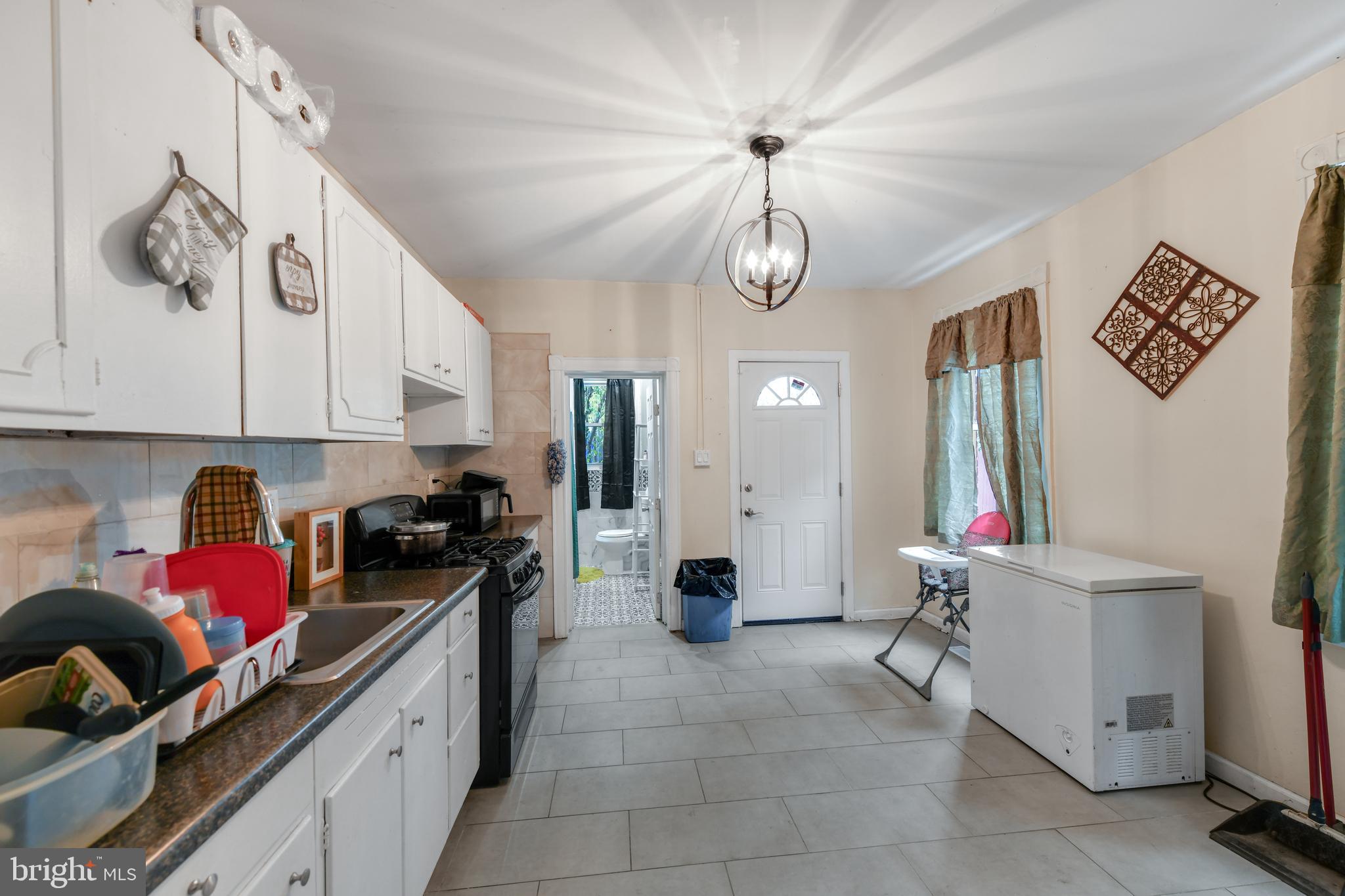 730 Lancaster Avenue Reading, PA 19607 - Photo 3 of 26 Gallery Image 3
