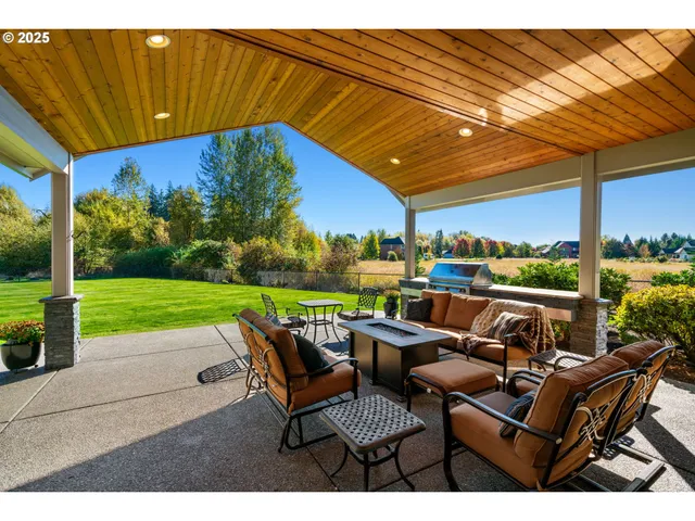 a view of outdoor space yard and patio
