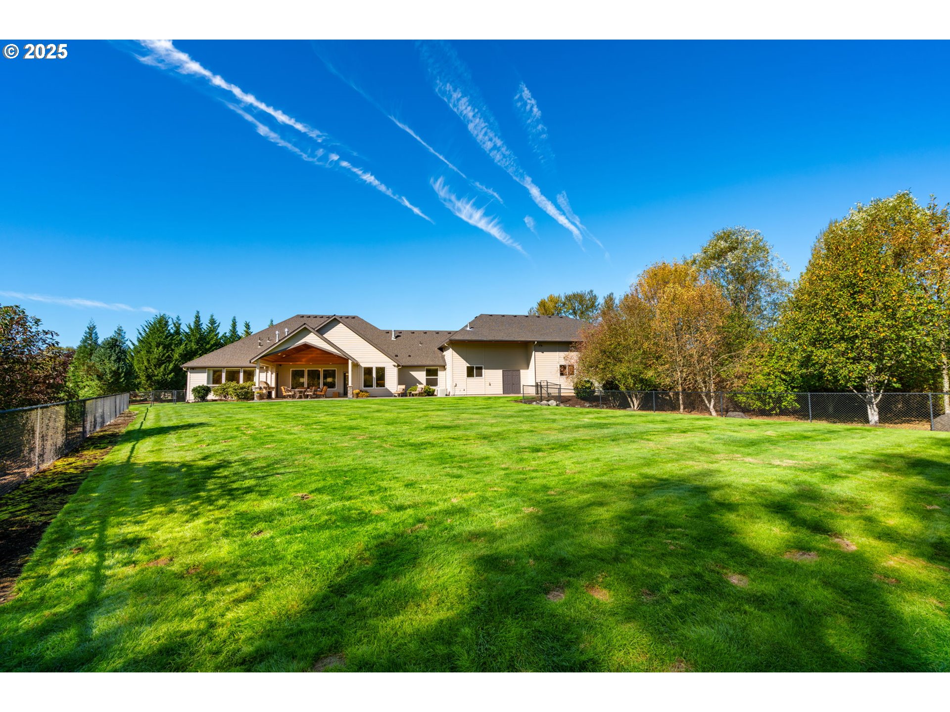1613 Southwest 25th Circle Battle Ground, WA 98604 - Photo 40 of 48 a front view of a house with a yard