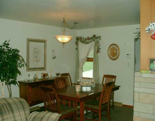 2415 Ridge Rd Extension Economy, PA 15003 - Photo 4 of 8 Dining Room.